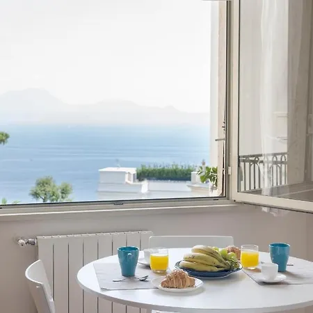 Apartment Bayview Posillipo, Modern, Spacious, Kids-friendly, Stunning View Naples