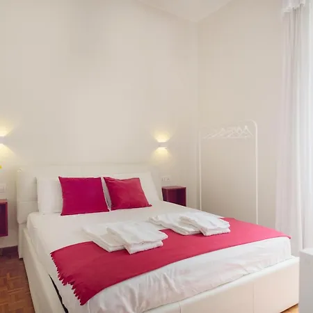 Bayview Posillipo, Modern, Spacious, Kids-friendly, Stunning View Apartment *